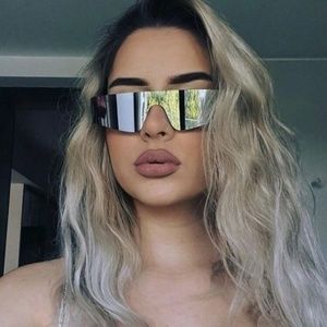 Mirrored frameless glasses